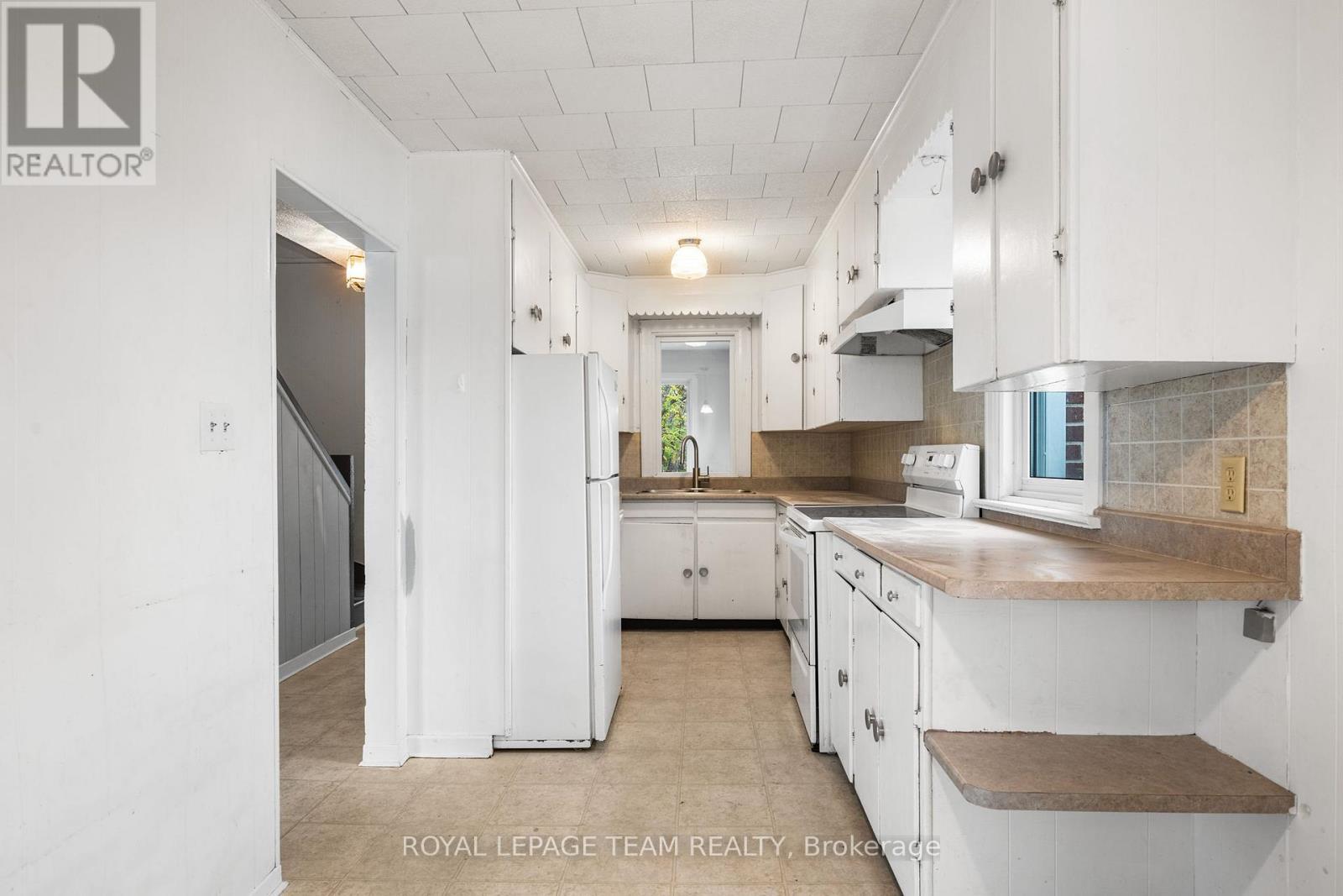 266 Daniel Street S, Arnprior, Ontario  K7S 2M2 - Photo 10 - X12501924