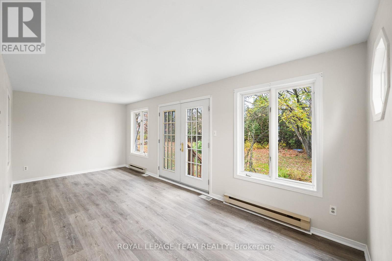 266 Daniel Street S, Arnprior, Ontario  K7S 2M2 - Photo 20 - X12501924