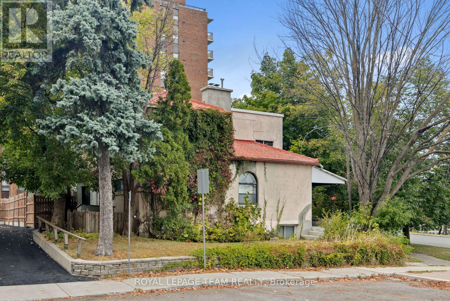 334 QUEEN ELIZABETH DRIVE, Ottawa, Ontario