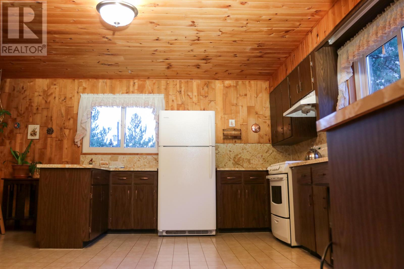 1476 Louis St, Thunder Bay, Ontario P7G 1J3 - Photo 11 - TB253239