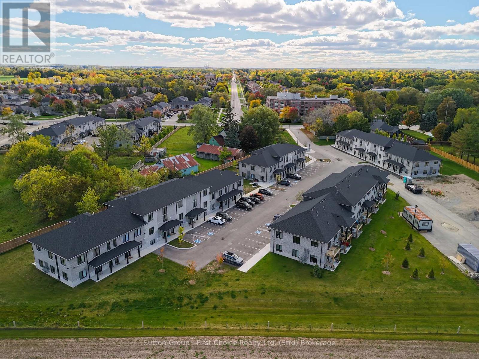 UNIT 6 - 3202 VIVIAN LINE, Stratford, Ontario
