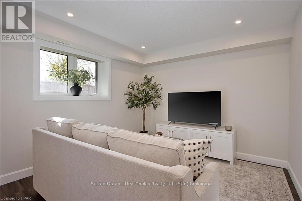 Unit 13 - 3202 Vivian Line, Stratford, Ontario  N5A 0K6 - Photo 7 - X10780431