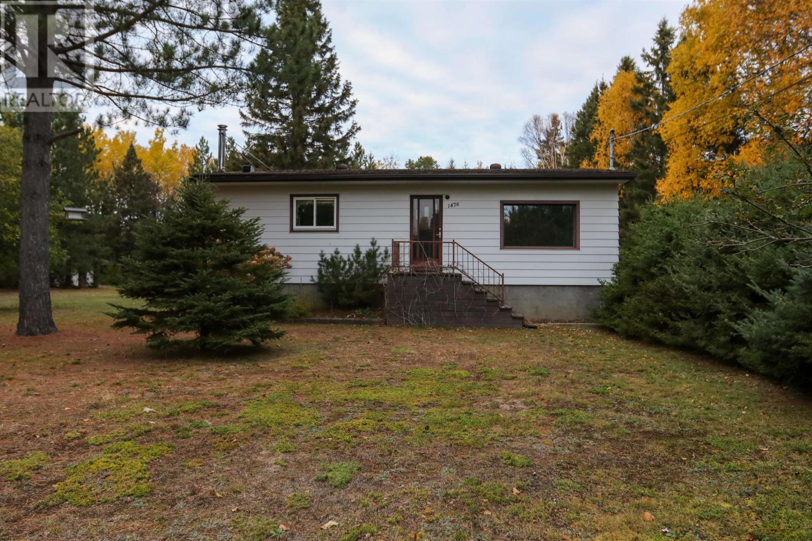 1476 Louis St, Thunder Bay, Ontario P7G 1J3 - Photo 3 - TB253239
