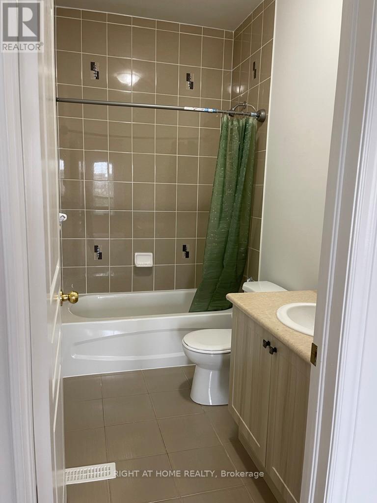 5343 Terry Fox Way, Mississauga, Ontario  L5V 0C5 - Photo 29 - W12501706