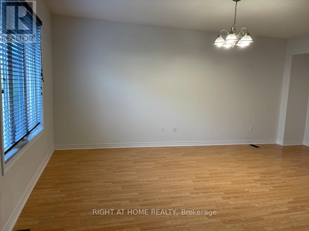 5343 Terry Fox Way, Mississauga, Ontario  L5V 0C5 - Photo 5 - W12501706