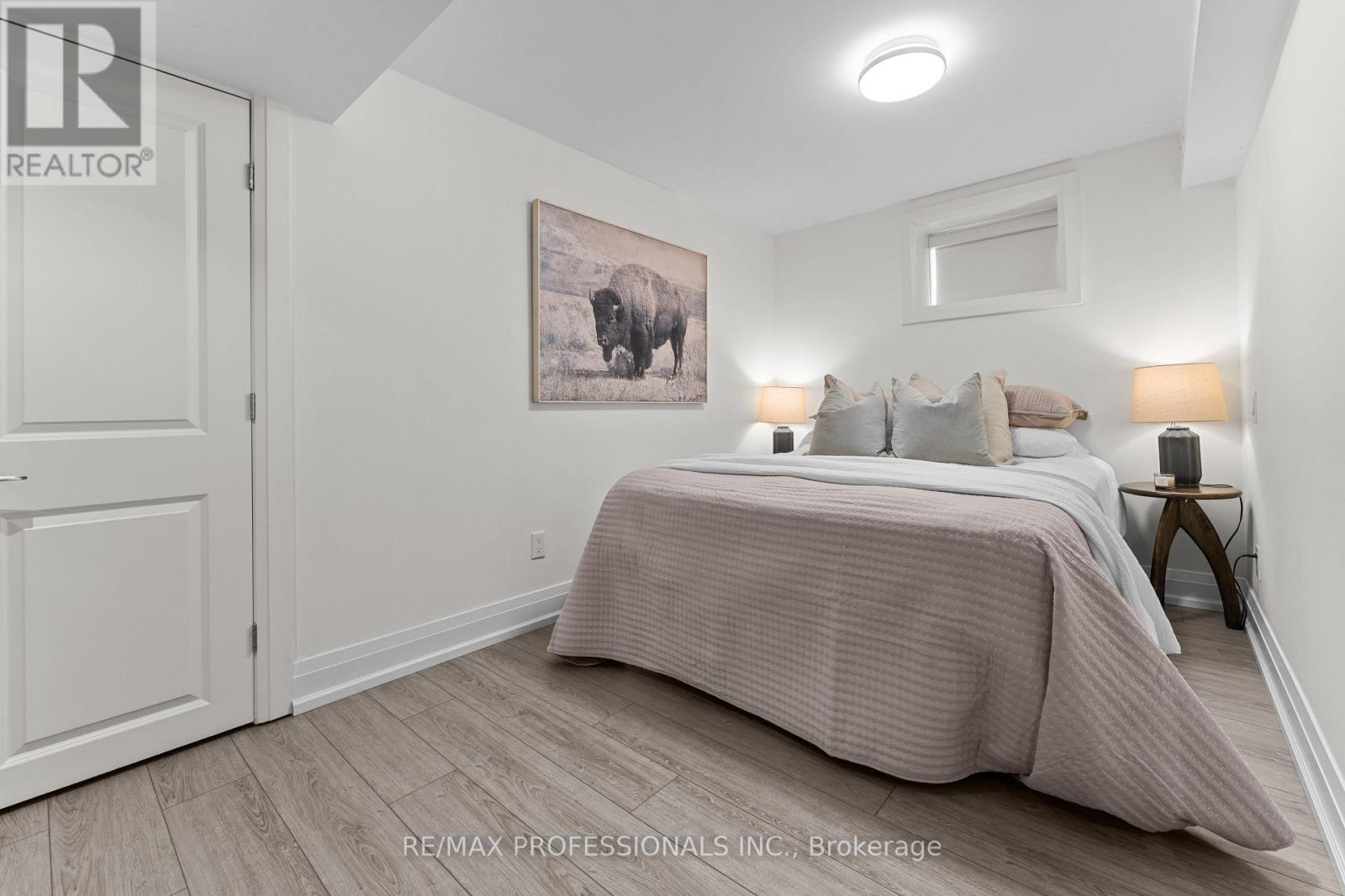 1 Tewsley Place, Toronto, Ontario  M9P 1N6 - Photo 22 - W12501758