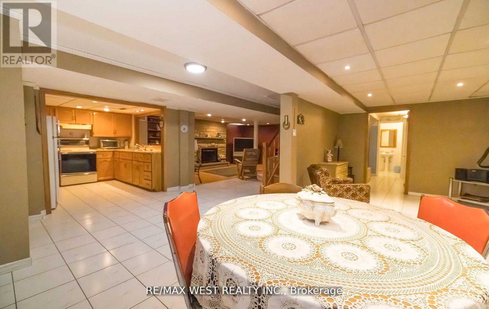 52 Amantine Crescent, Brampton, Ontario  L6W 4A1 - Photo 35 - W12501796