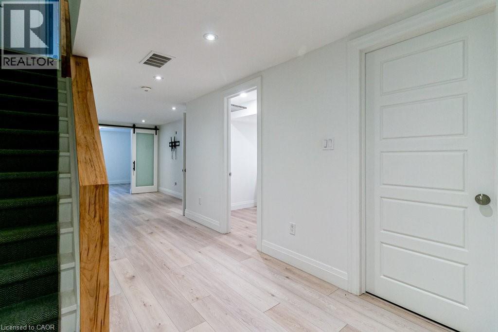 290 W Barton Street W Unit# 30, Hamilton, Ontario  L8R 3P3 - Photo 22 - 40784032