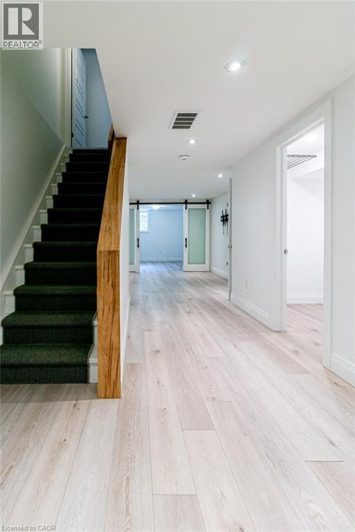 290 W Barton Street W Unit# 30, Hamilton, Ontario  L8R 3P3 - Photo 23 - 40784032