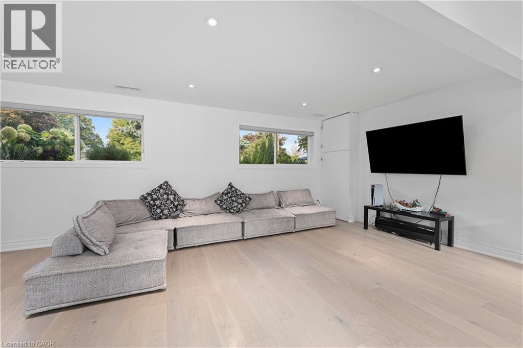 11 George Street, Grimsby, Ontario  L3M 3Y5 - Photo 11 - 40784702