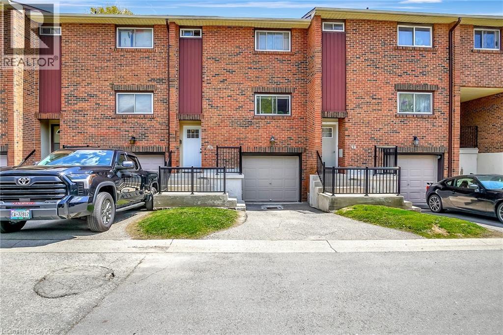 201 Silvercreek Parkway N Unit# 10, Guelph, Ontario  N1H 3T4 - Photo 2 - 40784683