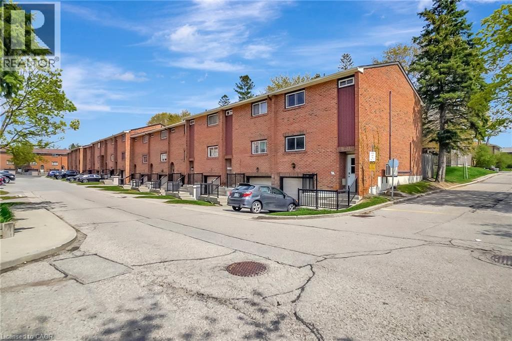201 Silvercreek Parkway N Unit# 10, Guelph, Ontario  N1H 3T4 - Photo 3 - 40784683