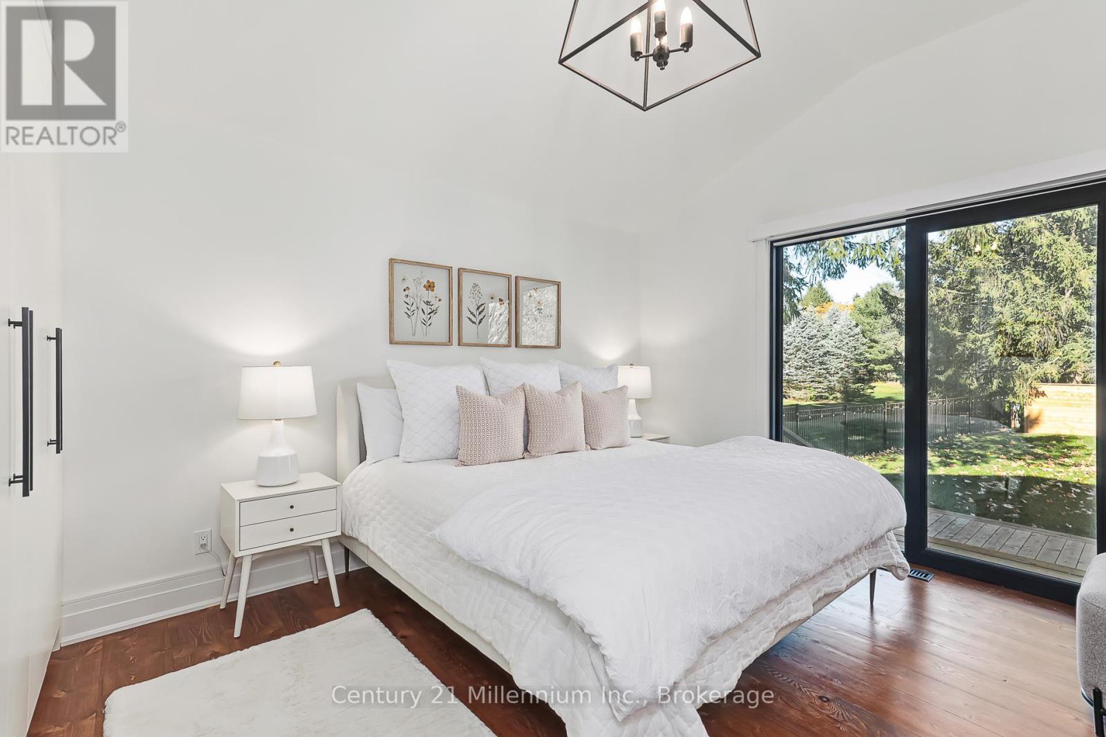 145 Russell Street W, Blue Mountains, Ontario  N0H 2P0 - Photo 12 - X12502072