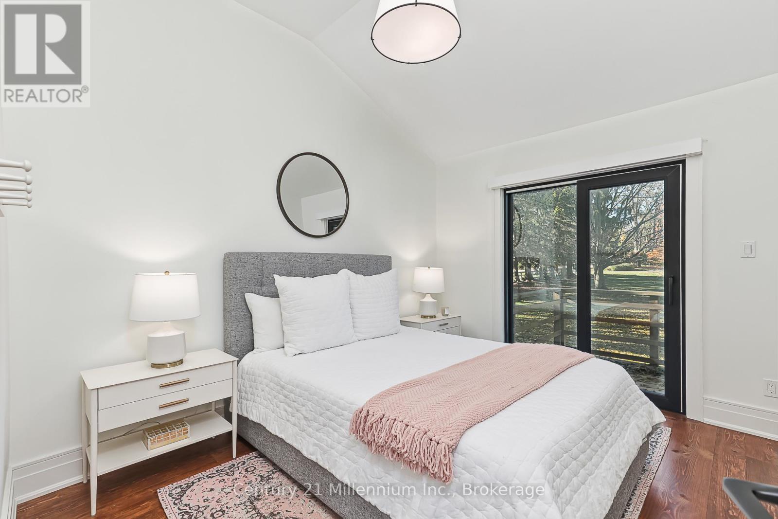 145 Russell Street W, Blue Mountains, Ontario  N0H 2P0 - Photo 15 - X12502072