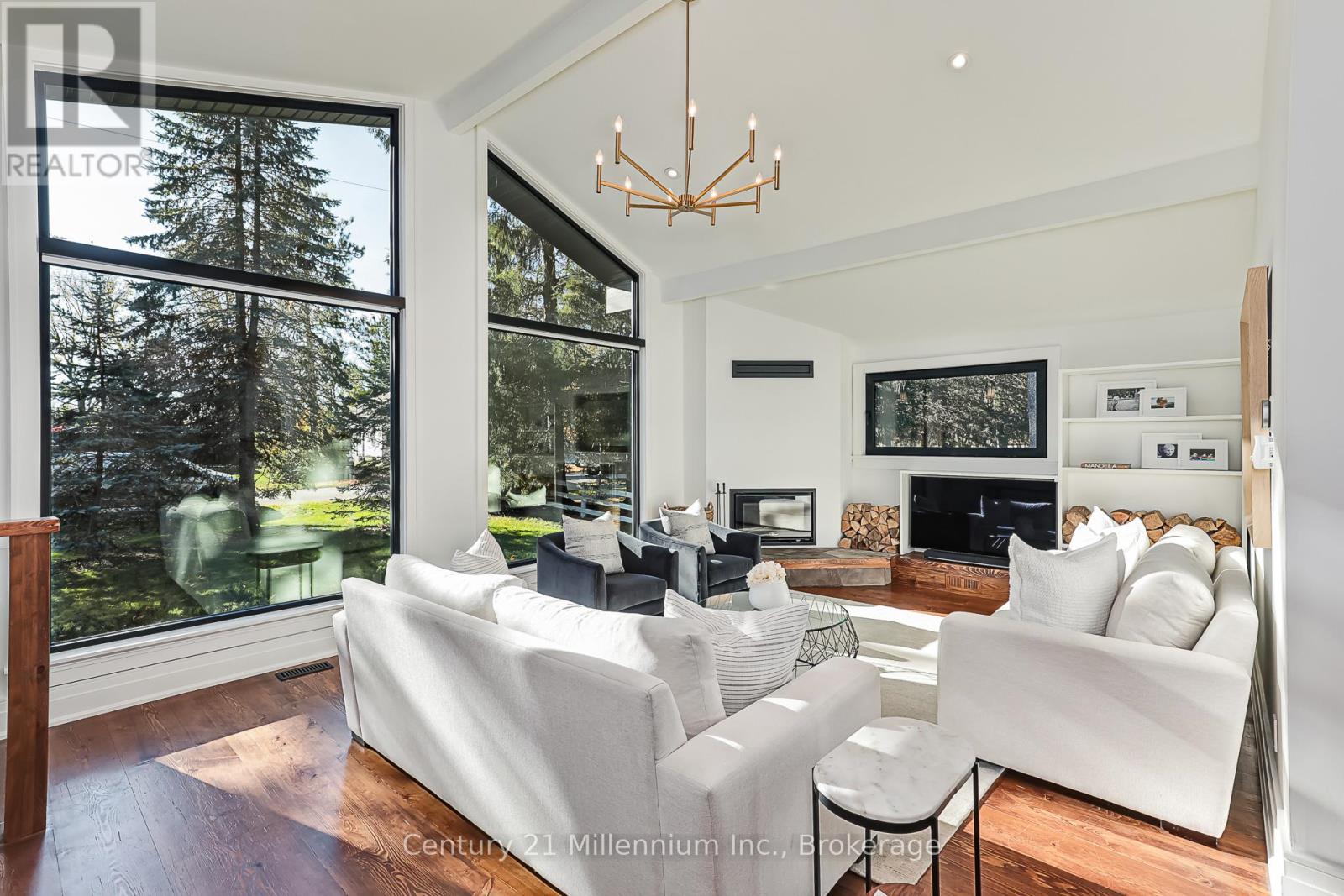 145 Russell Street W, Blue Mountains, Ontario  N0H 2P0 - Photo 4 - X12502072