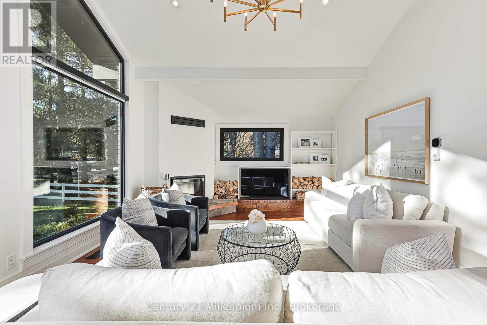 145 Russell Street W, Blue Mountains, Ontario  N0H 2P0 - Photo 5 - X12502072