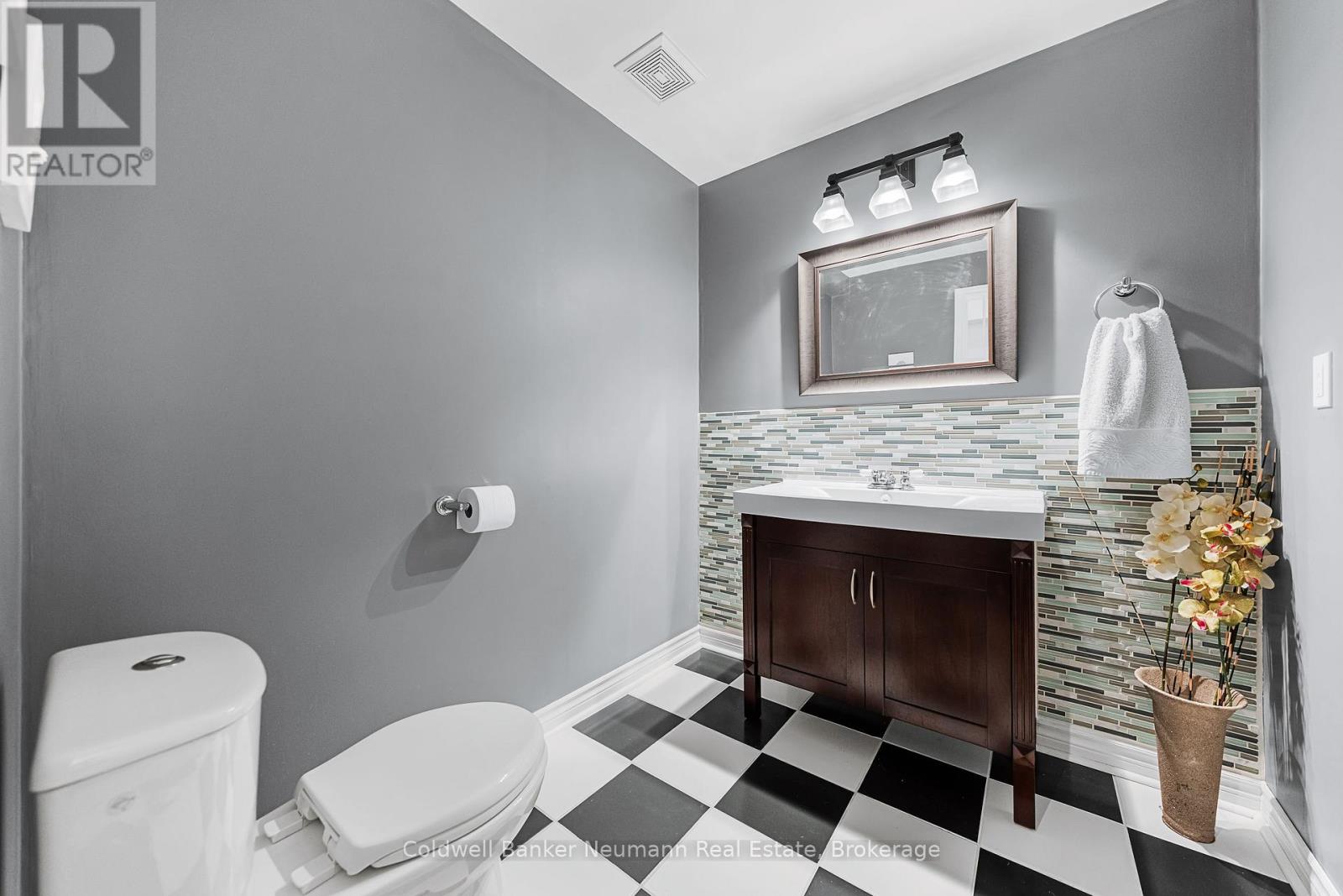 212 Goodwin Drive, Guelph, Ontario  N1L 0C8 - Photo 32 - X12502082