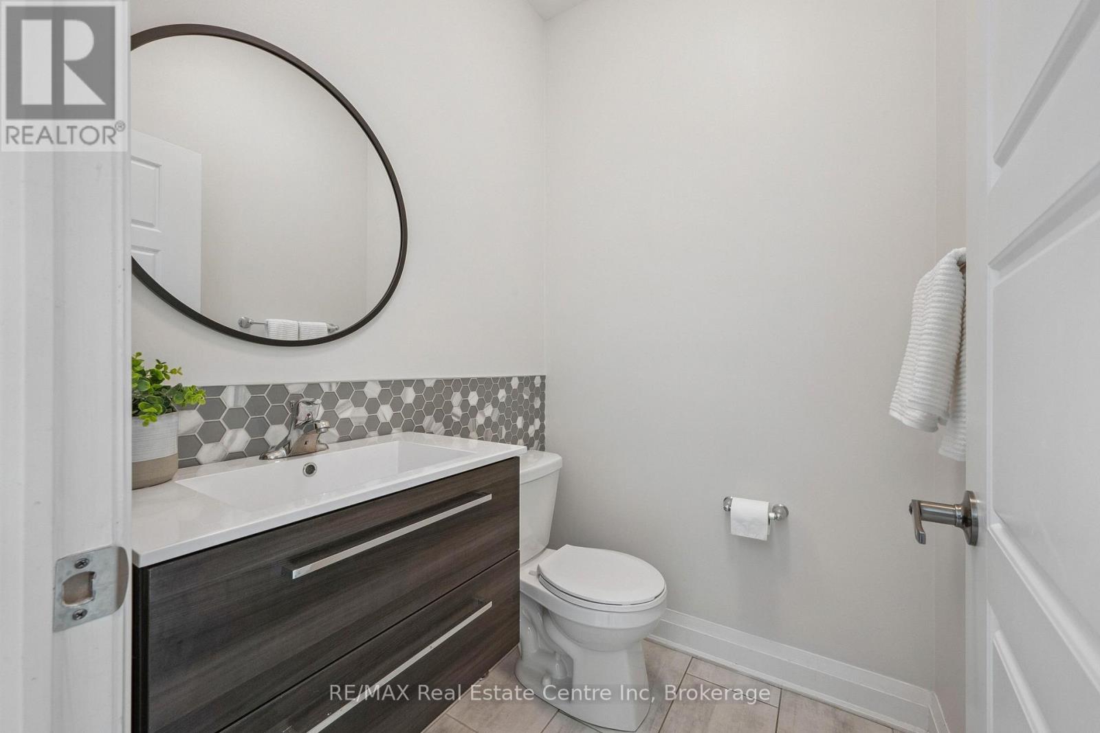 31 Emeny Lane, Guelph, Ontario  N1L 0H3 - Photo 14 - X12502100