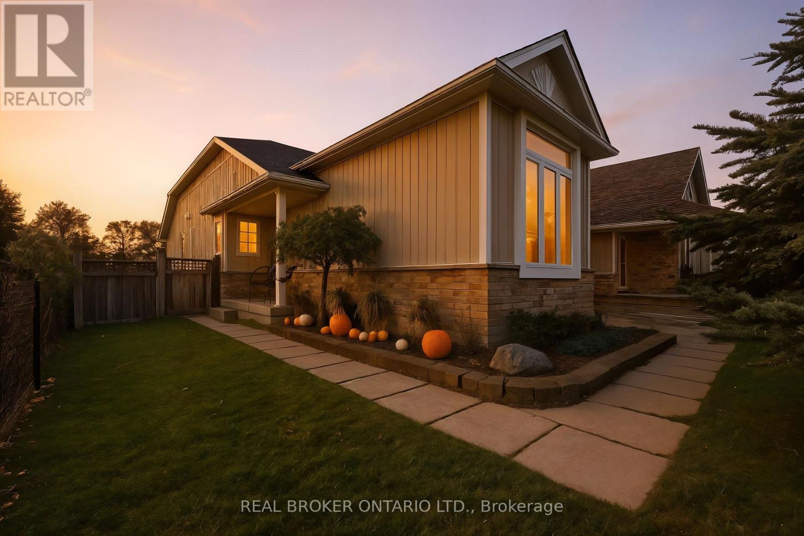 58 PORCHLIGHT DRIVE, Woolwich, Ontario