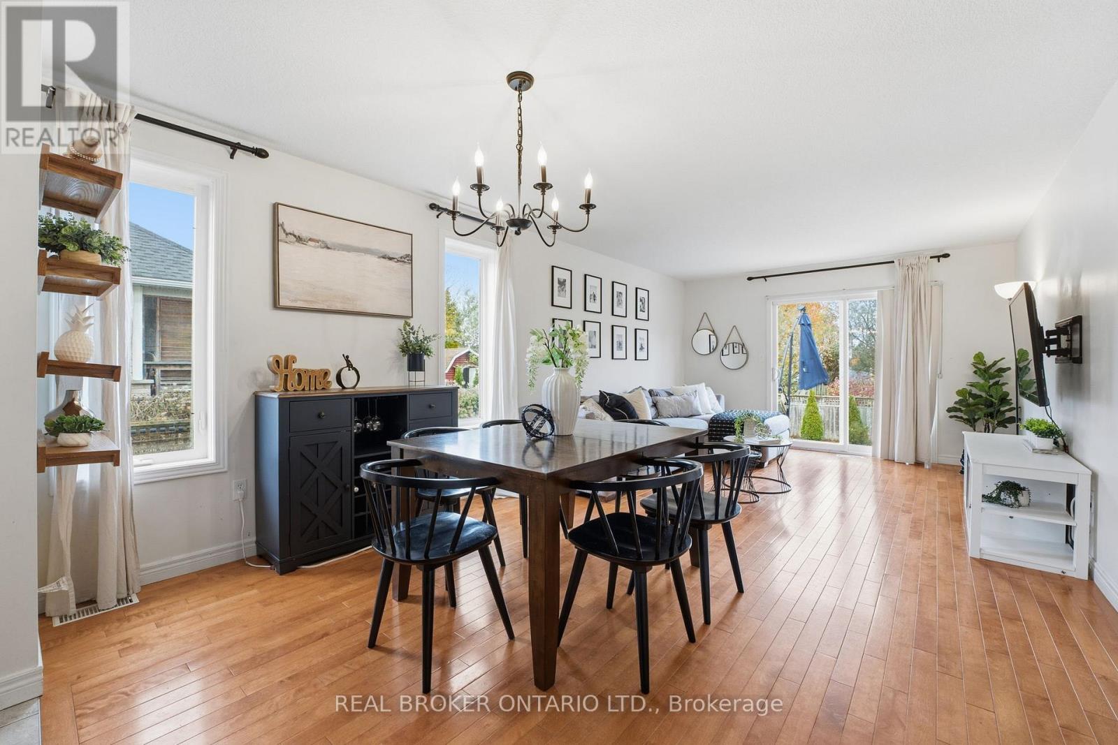 58 Porchlight Drive, Woolwich, Ontario  N3B 3M7 - Photo 10 - X12501720