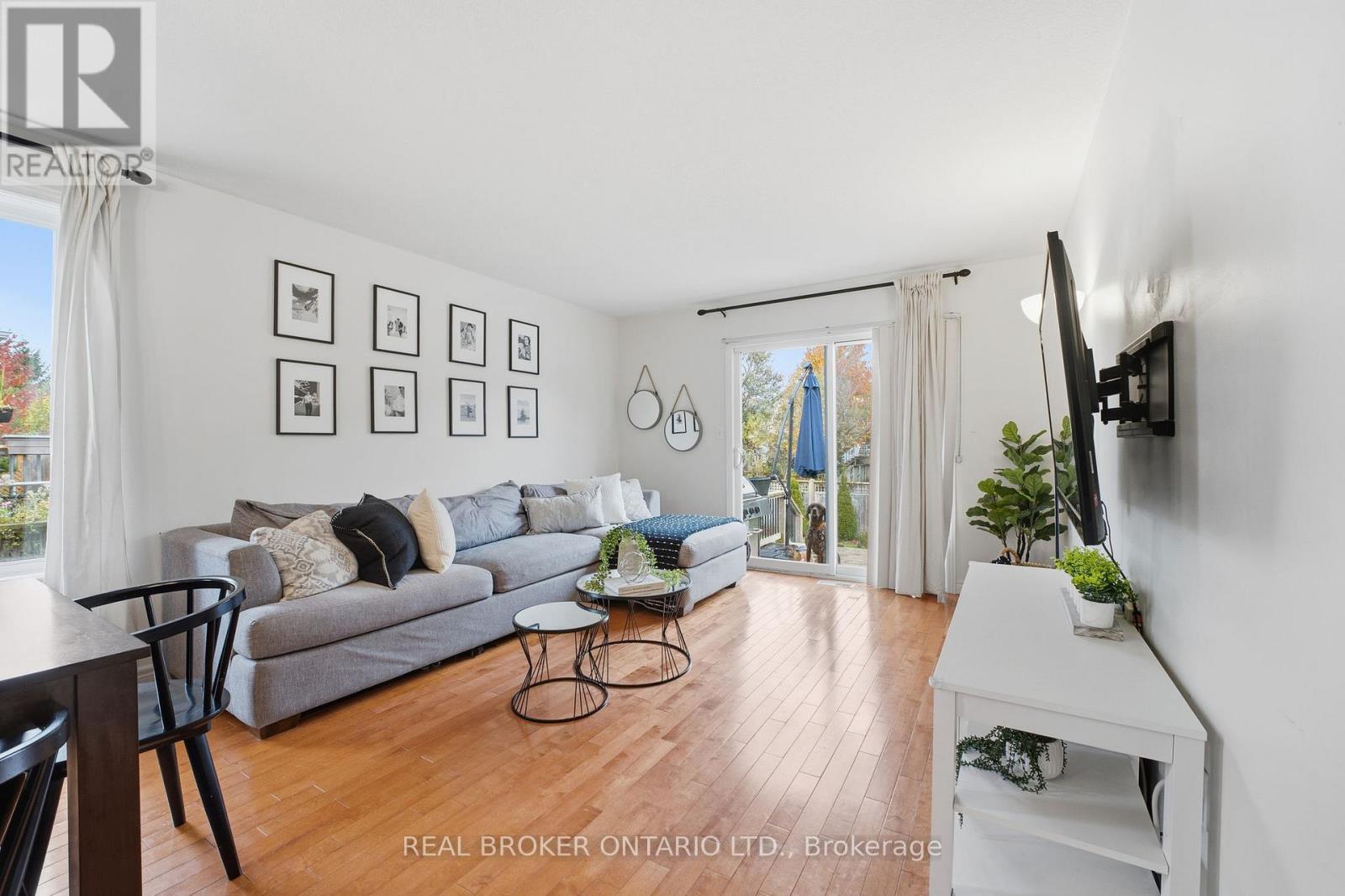 58 Porchlight Drive, Woolwich, Ontario  N3B 3M7 - Photo 11 - X12501720