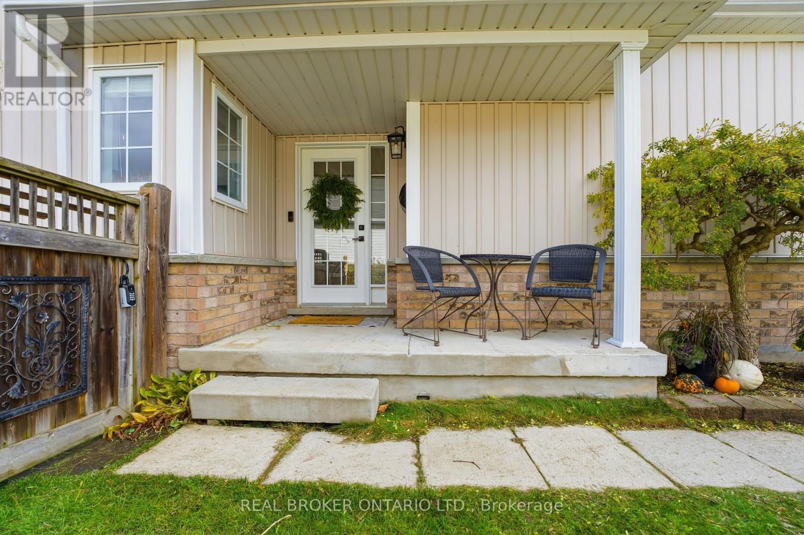 58 Porchlight Drive, Woolwich, Ontario  N3B 3M7 - Photo 3 - X12501720