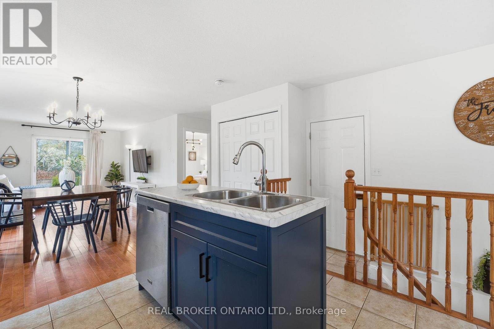 58 Porchlight Drive, Woolwich, Ontario  N3B 3M7 - Photo 6 - X12501720