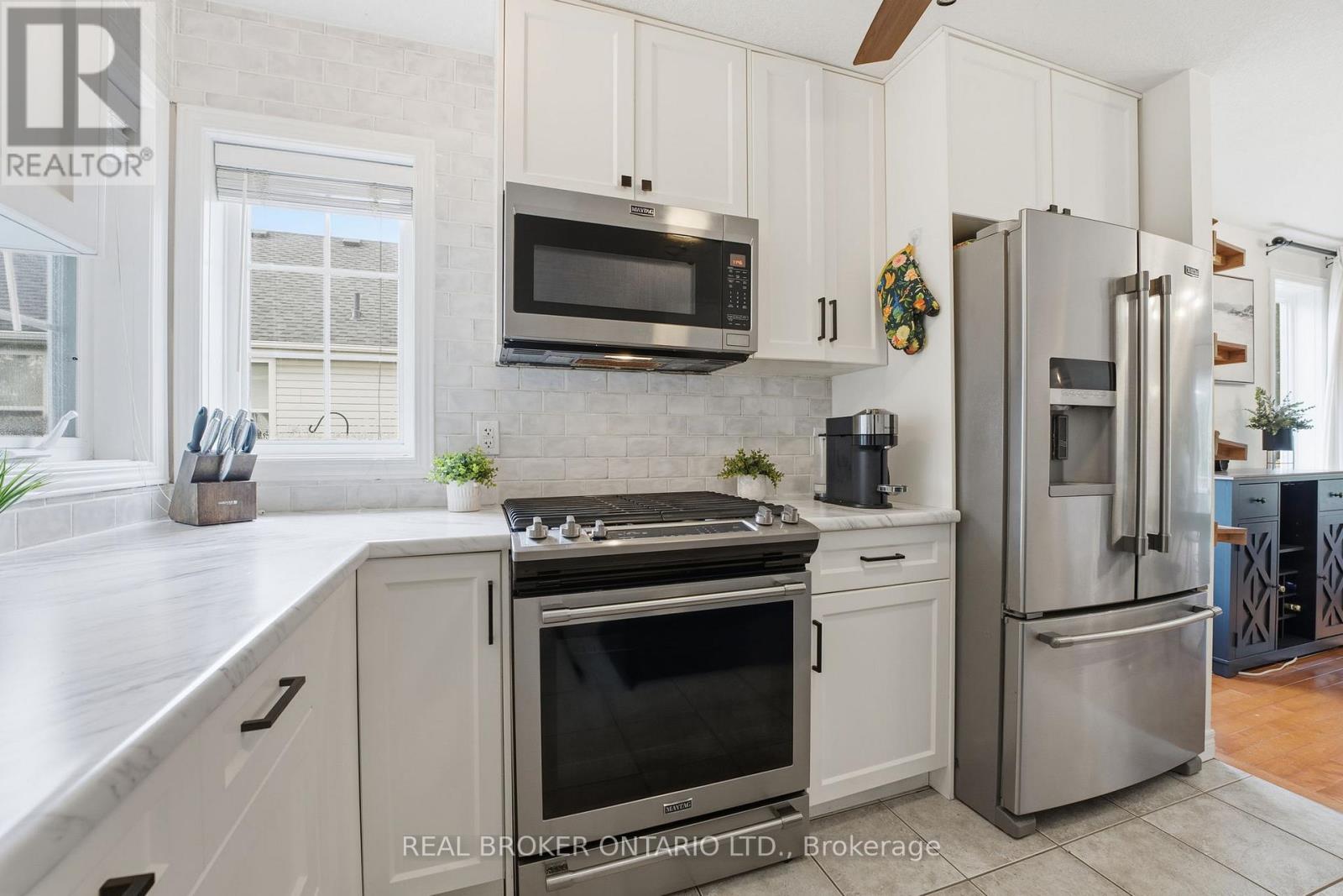 58 Porchlight Drive, Woolwich, Ontario  N3B 3M7 - Photo 8 - X12501720