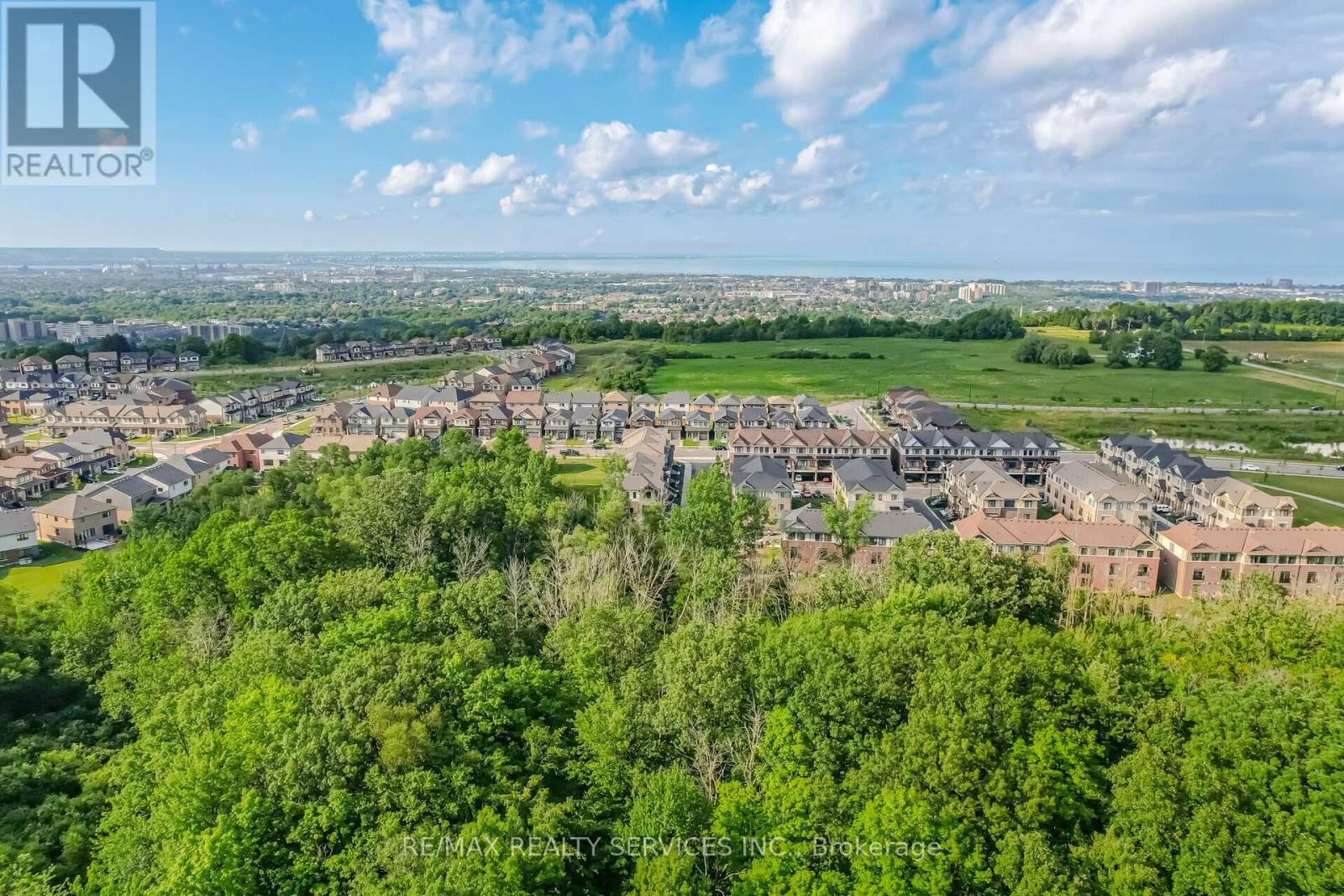 251 Bedrock Drive, Hamilton, Ontario  L8J 0M2 - Photo 49 - X12501738
