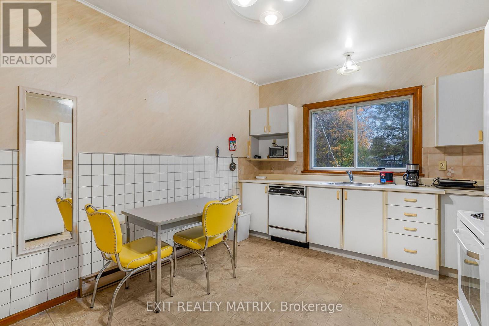 678 Mcgill Street, Hawkesbury, Ontario  K6A 1R4 - Photo 12 - X12502070