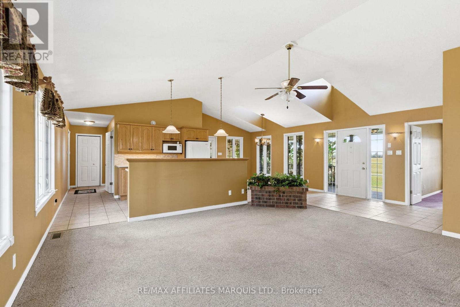 3066 Goldfield Road, North Stormont, Ontario  K0C 1K0 - Photo 16 - X12502112