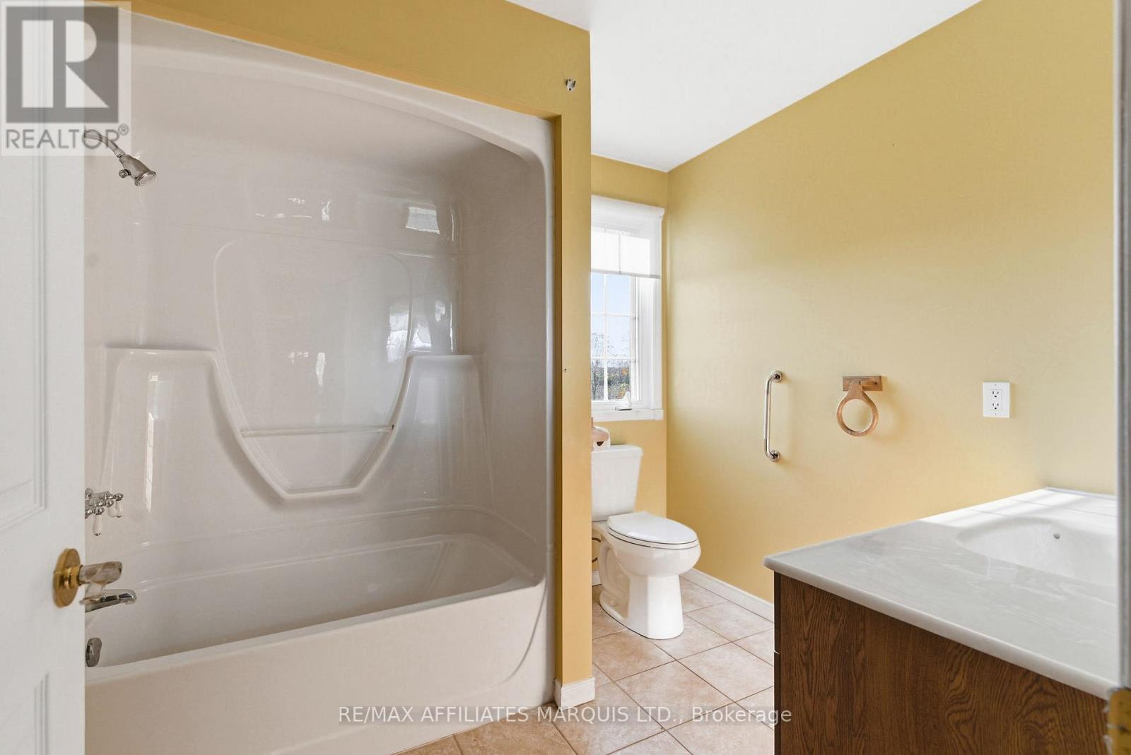 3066 Goldfield Road, North Stormont, Ontario  K0C 1K0 - Photo 19 - X12502112