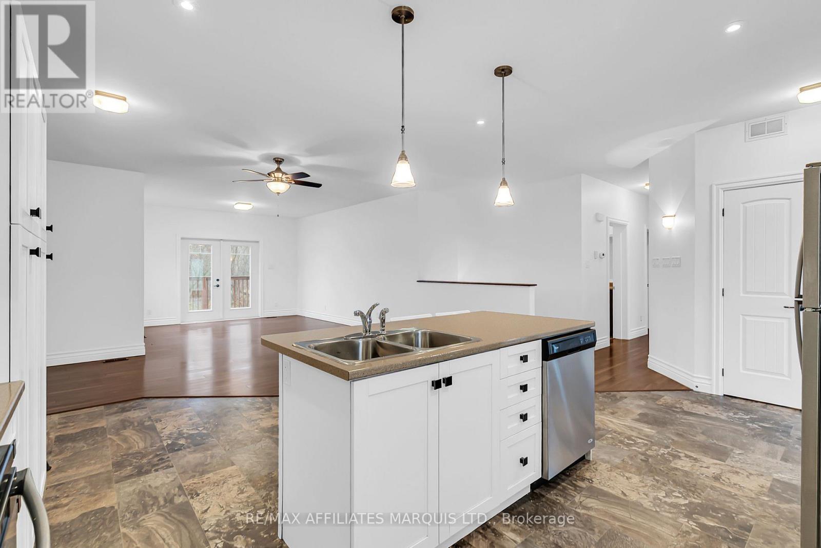 23 Calco Crescent, North Stormont, Ontario K0C 1W0 - Photo 10 - X12502142