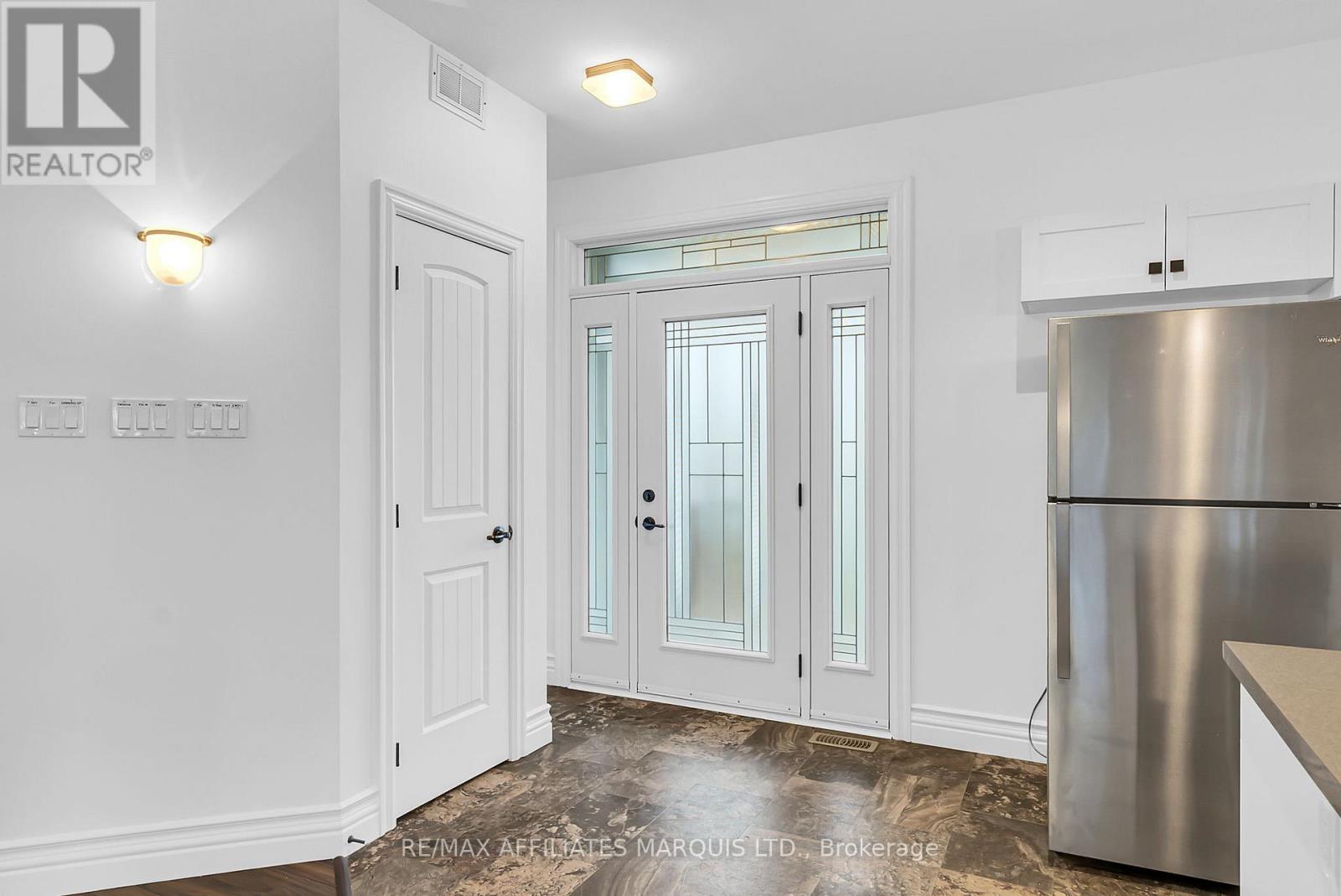 23 Calco Crescent, North Stormont, Ontario K0C 1W0 - Photo 3 - X12502142