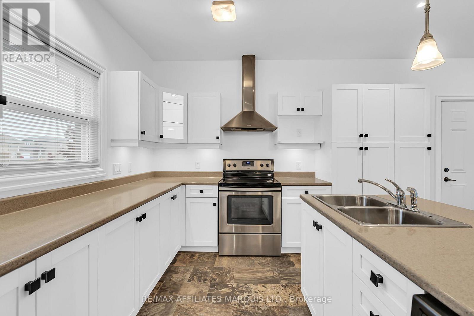 23 Calco Crescent, North Stormont, Ontario K0C 1W0 - Photo 7 - X12502142