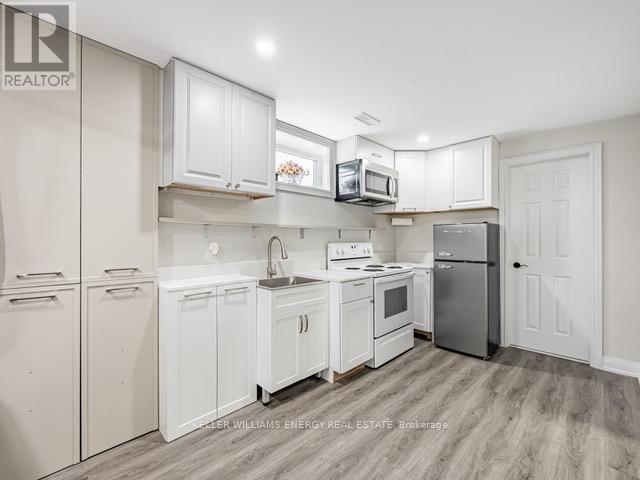 606 Annland Street, Pickering, Ontario  L1W 1A7 - Photo 17 - E12471126