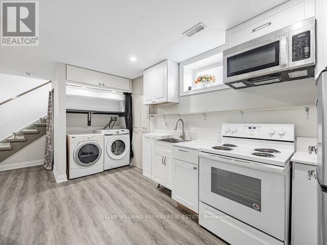 606 Annland Street, Pickering, Ontario  L1W 1A7 - Photo 16 - E12471126