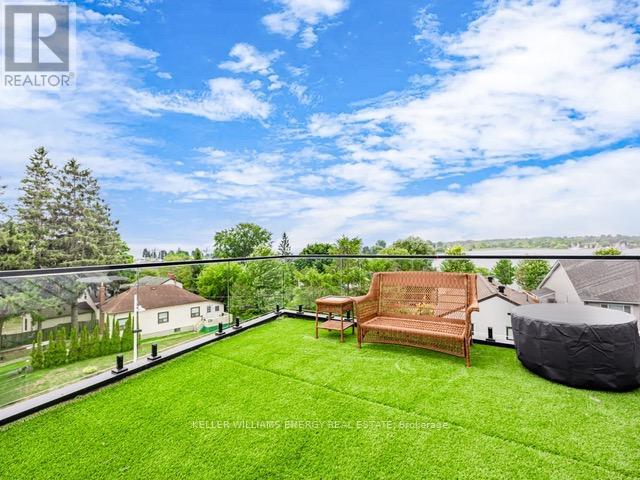 606 Annland Street, Pickering, Ontario  L1W 1A7 - Photo 18 - E12471126