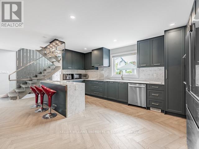 606 Annland Street, Pickering, Ontario  L1W 1A7 - Photo 5 - E12471126