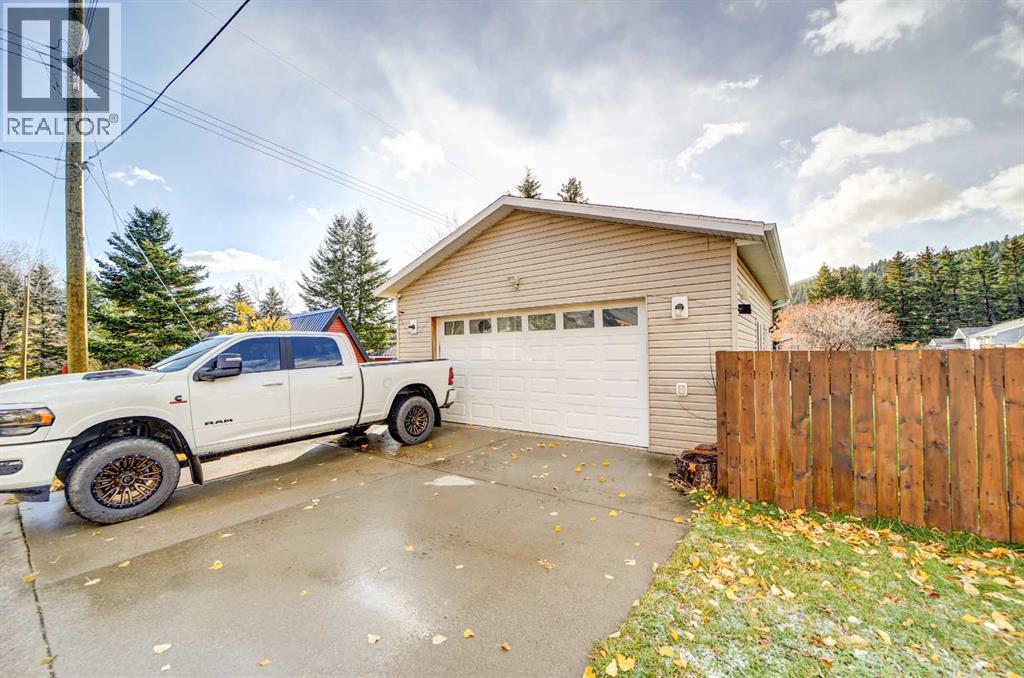 22901 10 Avenue, Hillcrest, Alberta  T0L 1C0 - Photo 44 - A2267663