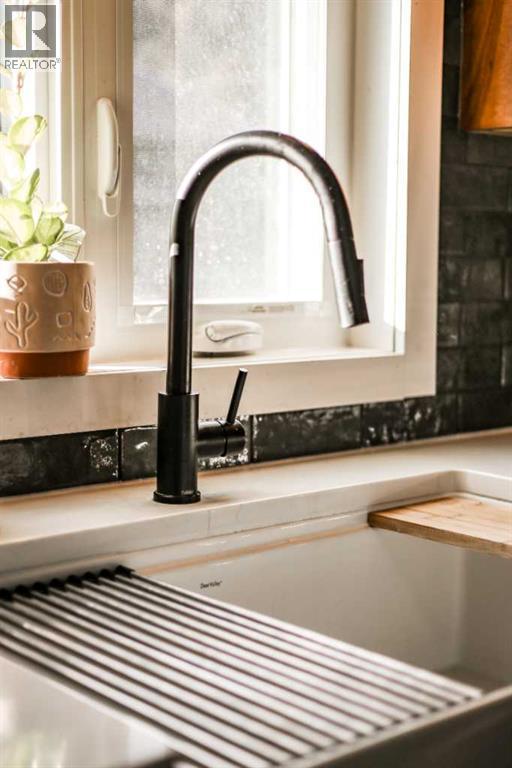 22901 10 Avenue, Hillcrest, Alberta  T0L 1C0 - Photo 5 - A2267663