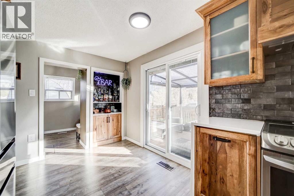 22901 10 Avenue, Hillcrest, Alberta  T0L 1C0 - Photo 9 - A2267663