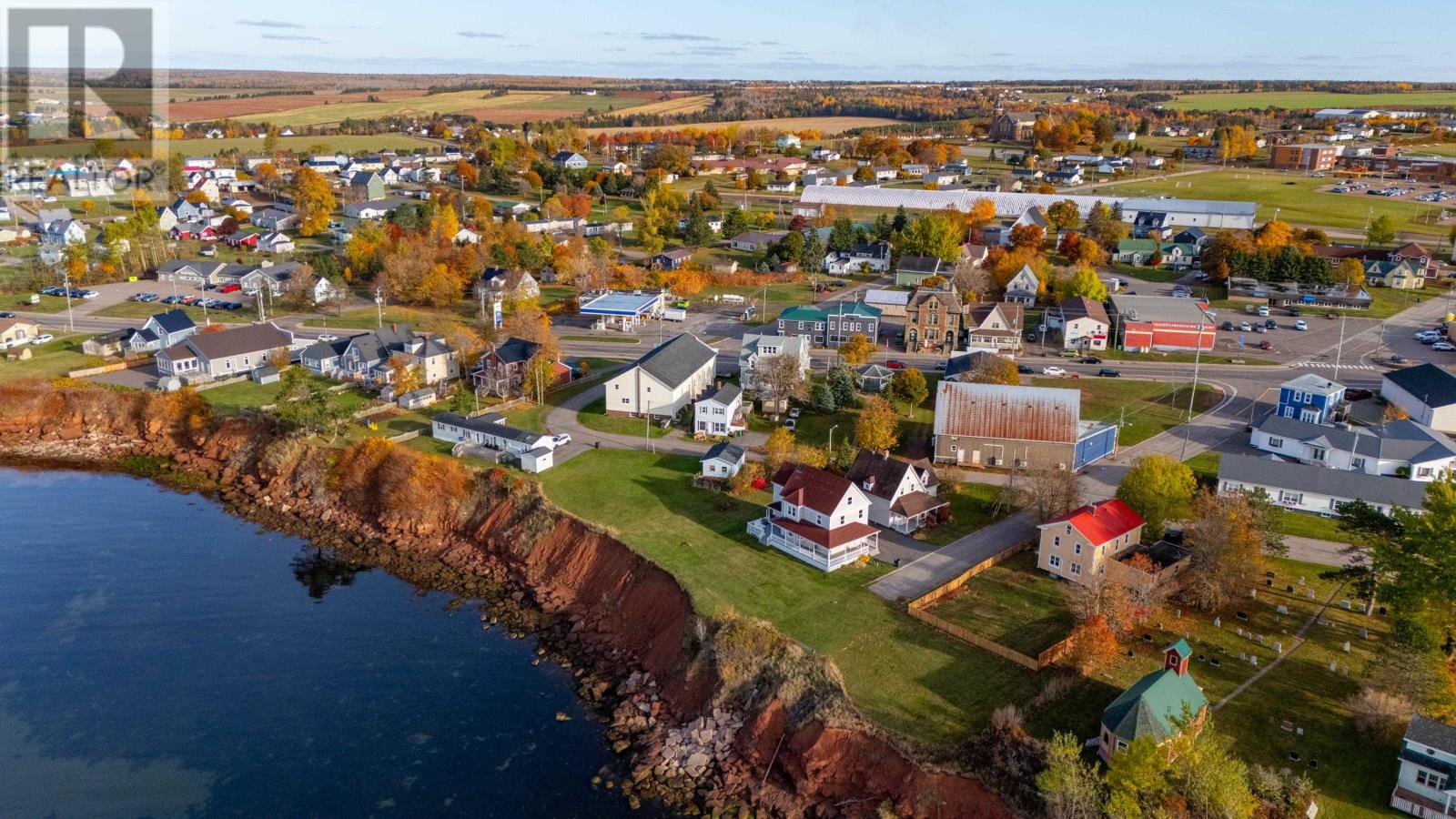 3 Church Avenue, Souris, Prince Edward Island  C0A 2B0 - Photo 3 - 202527099