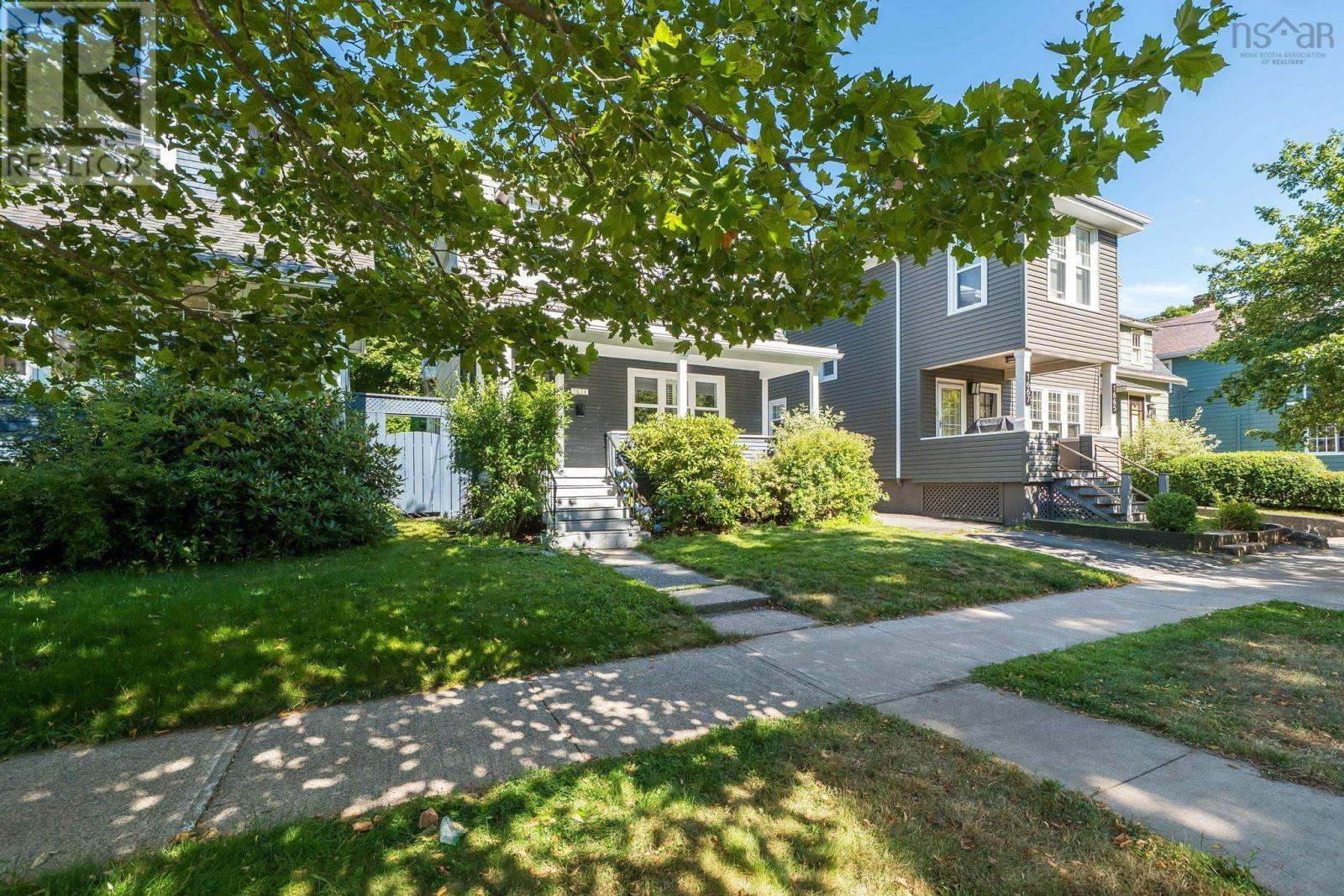 1671 Chestnut Street, Halifax Peninsula, Nova Scotia  B3H 3T3 - Photo 2 - 202520013