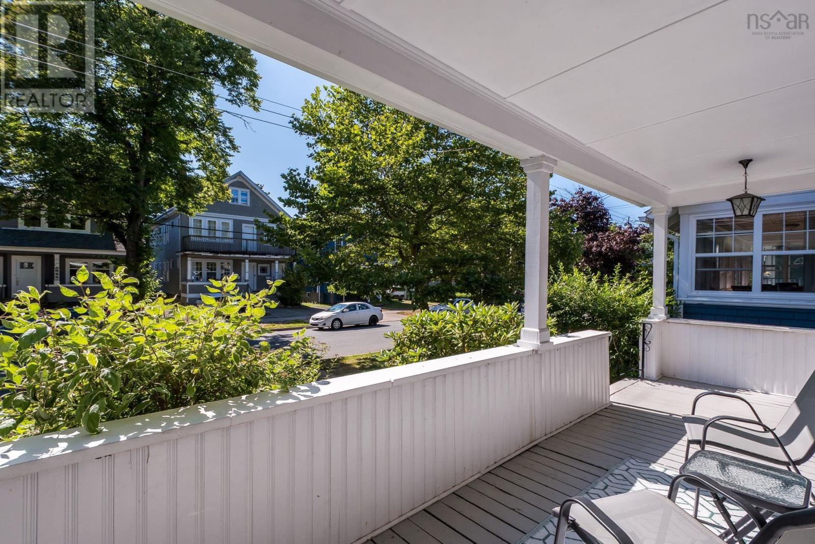 1671 Chestnut Street, Halifax Peninsula, Nova Scotia  B3H 3T3 - Photo 3 - 202520013