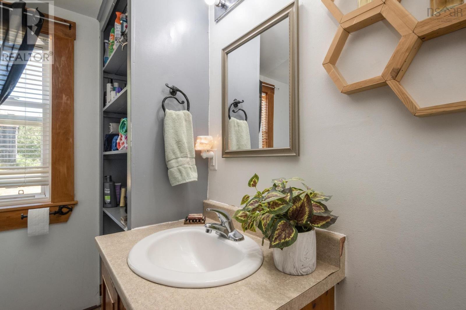 1726 201 Highway, South Greenwood, Nova Scotia  B0P 1R0 - Photo 7 - 202521116