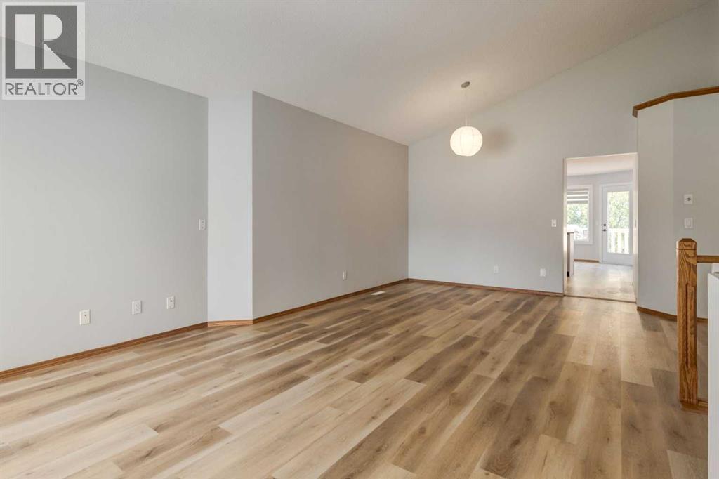 44 Citadel Manor Nw, Calgary, Alberta  T3G 3Y3 - Photo 3 - A2256829