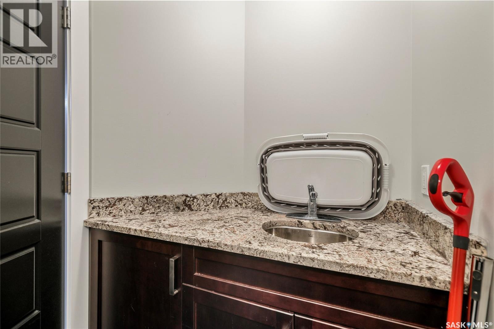 1730 11th Avenue Nw, Moose Jaw, Saskatchewan  S6J 0B3 - Photo 24 - SK022228