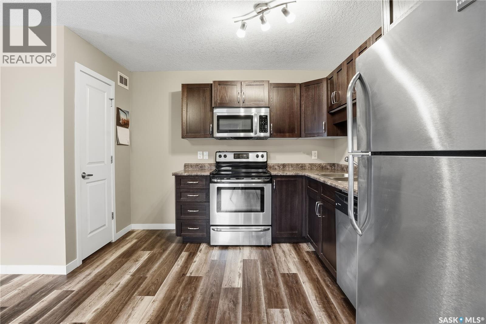 112 5055 James Hill Road, Regina, Saskatchewan  S4W 0B9 - Photo 9 - SK022136