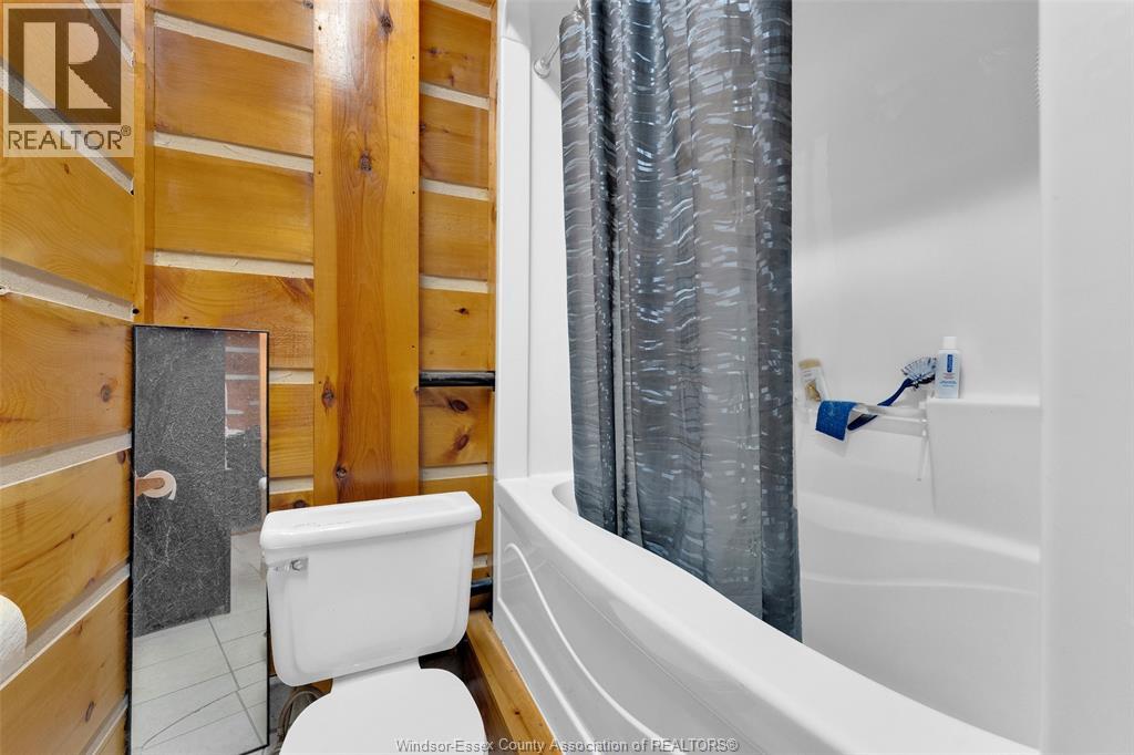 9912 Tecumseh, Lakeshore, Ontario  N0R 1N0 - Photo 11 - 25027795